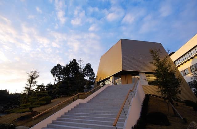 【公式】ザ・チェルシー