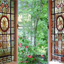 実際にかかる費用を詳しく分析。当日までコストが大きく変わらない様に詳しくご説明の上お見積り致します。