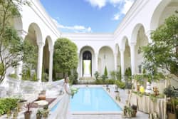 NEEDS姫路 by T&G WEDDING(旧 アーヴェリール迎賓館 姫路) ブーケトスやバルーンリリースなど挙式後のアフターセレモニーがかなう