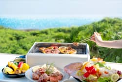ザ・ビーチテラス ホテルアオ石垣 リゾート感のあるお料理をご提供