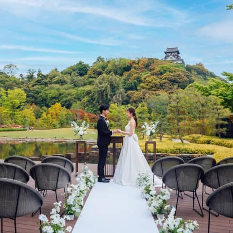 【少人数プラン】ご親族様・親しいご友人様での少人数結婚式♪